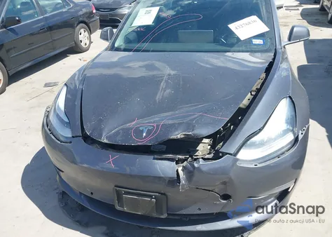 2020 Tesla Model 3 Long Range Dual Motor All-Wheel Drive z USA, uszkodzony, nr VIN 5YJ3E1EB7LF616721